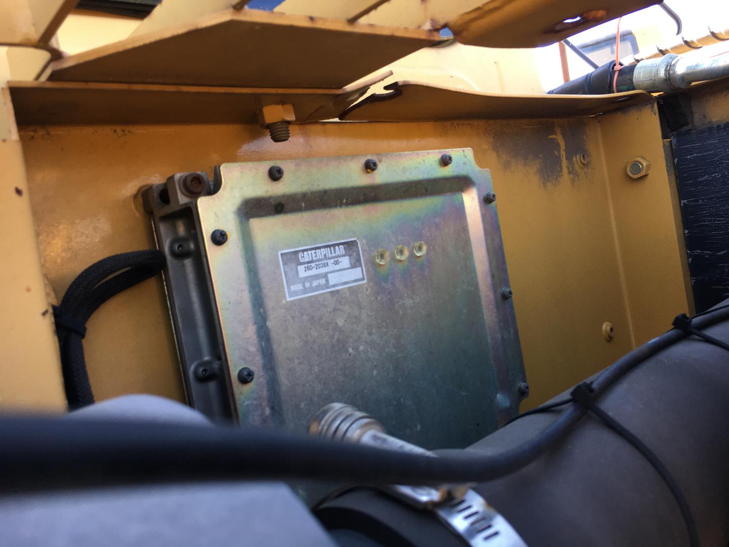 ./imagenes/INVOICE/2019/16730/EXCAVADORA FERROVIARIA CAT 312 (13).JPG